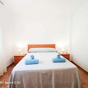 https://pocos-metros-de-la-playa.es-andalucia.com